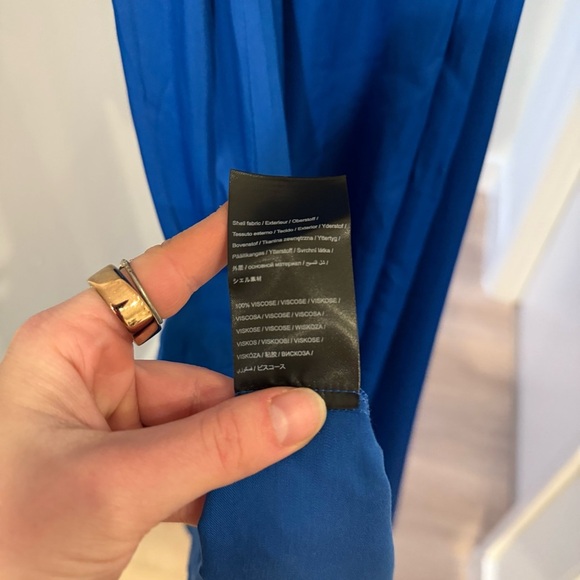 Farm Rio Blue Satin Long Sleeve Cut Out Knot Royal Blue Midi Dress Sz Small NWT - Picture 13 of 16